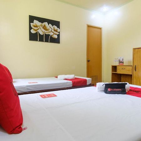 Reddoorz @ Poblacion 6 Coron Exterior foto