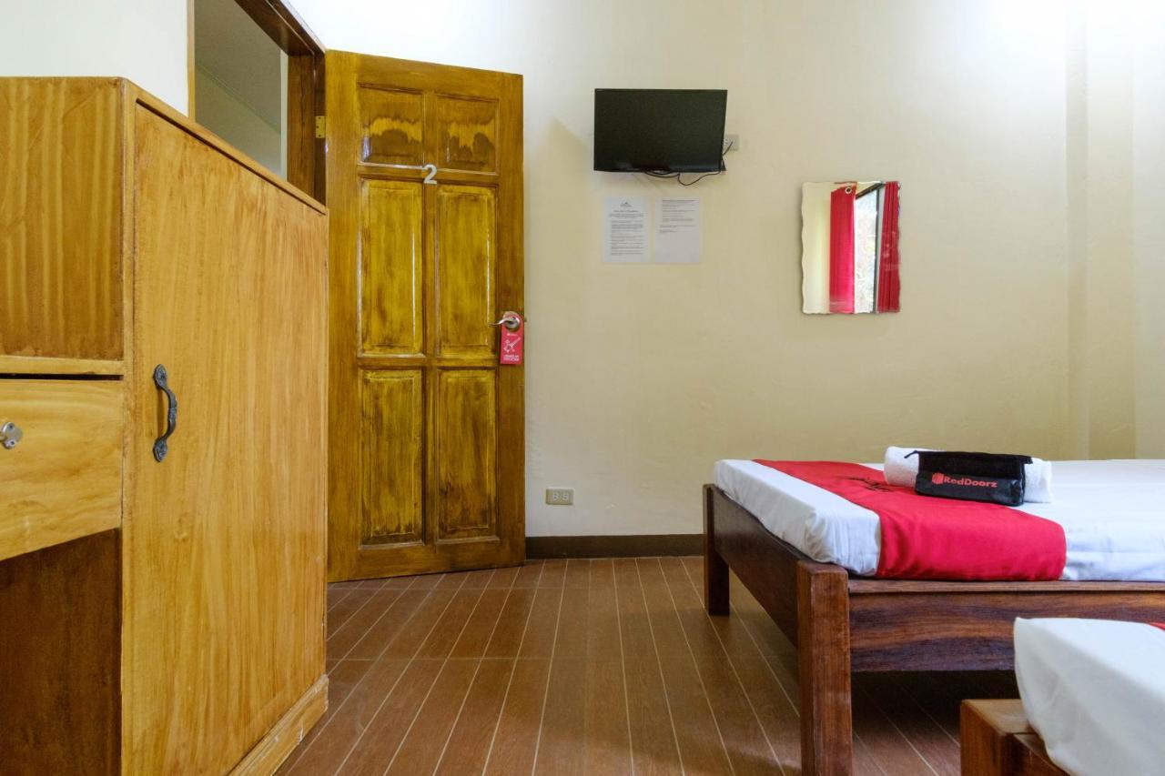 Reddoorz @ Poblacion 6 Coron Exterior foto